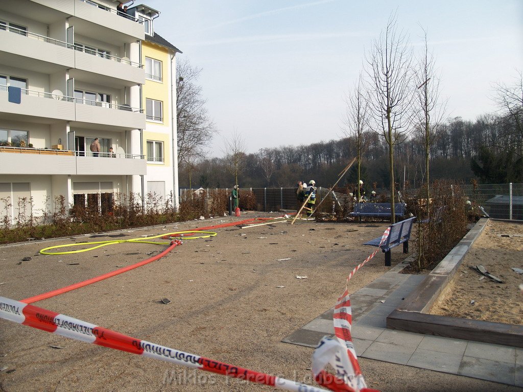 Gartenhaus in Koeln Vingst Nobelstr explodiert   P003.JPG